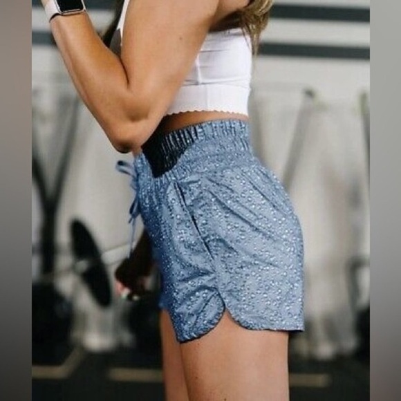 Zyia Active High Rise Bomber Shorts in Blue Bubble Size XL - Picture 2 of 11